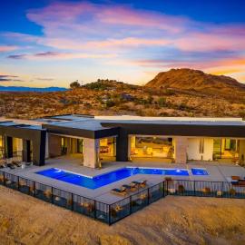 Joshua Tree Elysium - Pool, Pickleball & Hot Tub, hotel a Yucca Valley