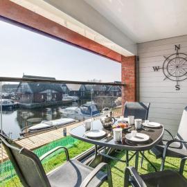 2 Bed in Horning oc-1860