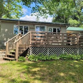 Cozy 2 Bedroom Cabin, hotel in Mountain