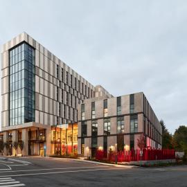 The Simon at Simon Fraser University，伯納比的飯店