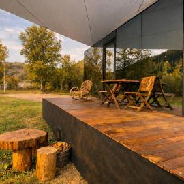 Quiet Anomaly Glamping Forest & Wellness Retreat Adults Only, hotel in Březová