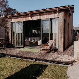 Rustic Beach Getaway w Bikes