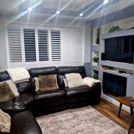 3 bed house, sleeps 5, near airport and town, outside parking free, Hotel in Wythenshawe