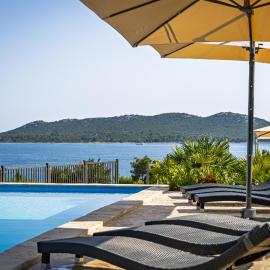 Camp Panorama with pool, hotel em Drage