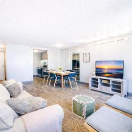 The Hartford Skyline - Stylish Downtown Condo with Wifi Gym, Hotel in Hartford