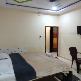 Parn Agro Tourism Center، فندق في نانديد