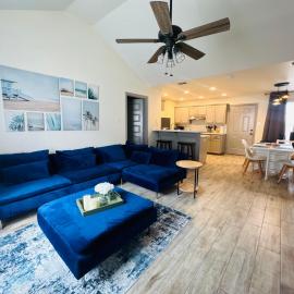 Charming 2 Bedroom and 2 Bathroom Apartment in McAllen, hotel en McAllen