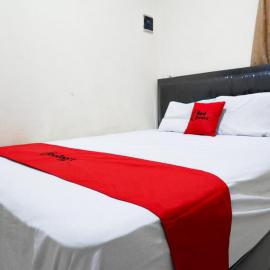 RedDoorz near GOR Wisanggeni, hotel in Tegal