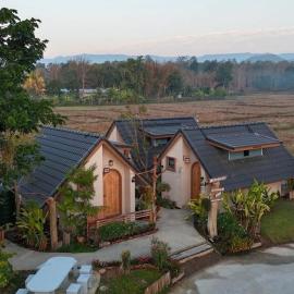 สถานีปลายนา รีสอร์ท, hotel in Phrae
