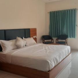 Royal Home Stay, hotel em Kevadia