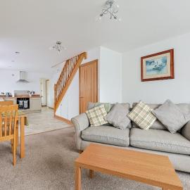 Spacious Self Contained Annexe with Parking - Pass the Keys, hotel a Chinnor