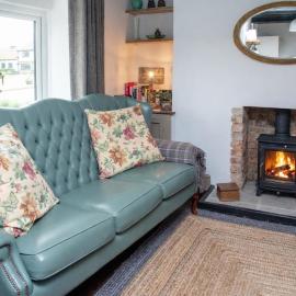 2-Bed Village Country Cottage with Free Parking and Pub - County Durham