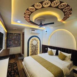 Hotel Keshav Inn, hotel em Ahmedabad