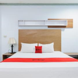RedDoorz near Mitra Plaza Kota Banjarmasin, hotel v Benuaanyaru