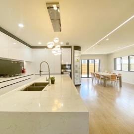 Koromeke Luxury 370sqm New Build, Ideal for Groups