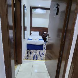 فندق صقر, hotel sa An Naqāʼ