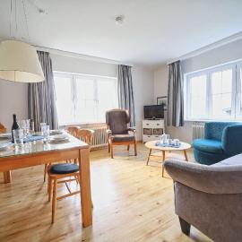 Appartement-9, hotel Süddorf városában