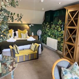 No33 THORNHAM BOUTIQUE SUITES – hotel w mieście Thornham