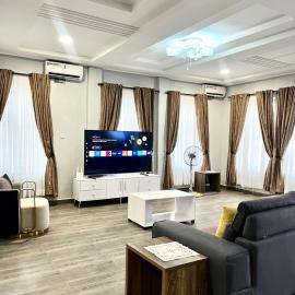 Lux-Home Enugu, Hotel in Enugu