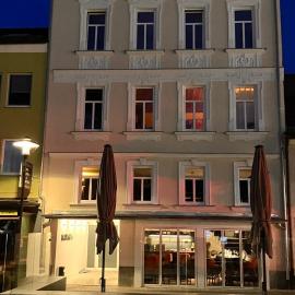 Maxplatz، فندق في Rehau