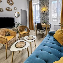 Superbe appartement au centre de POISSY, hotel v destinácii Poissy