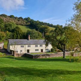 Holwell Farmhouse