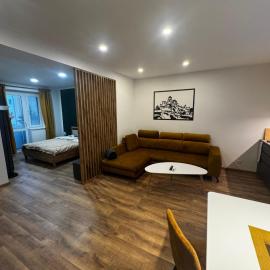 Štúdio Sihoť - parkovanie a nabíjanie EV, hotel u gradu Trenčin