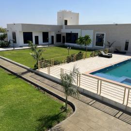 Al Barahaa Private Farm House استراحة البراحة, hôtel à Barka