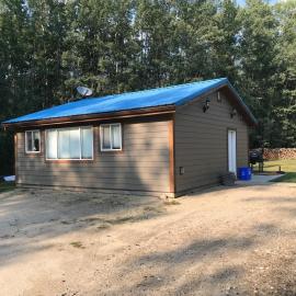Cougar Mountain Lodge and Resort Cabin Rentals, hotel Valemountban