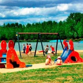 ZEcamping 3 étoiles animaux acceptés espace aquatique, hotell i Moncontour