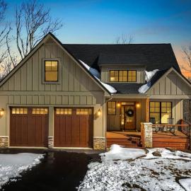 Laurel House - Luxury, Mtn Views, Games, Office, Bar, and Hot Tub, hotel in Boone