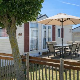 브레데네에 위치한 호텔 NORDSEE-GLAMPING Mobilheim Chalet 2416