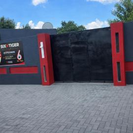 6 Tiger guest house, hotel in Katlehong
