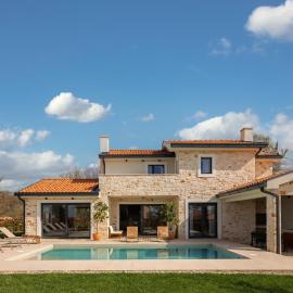 Escapist Villa