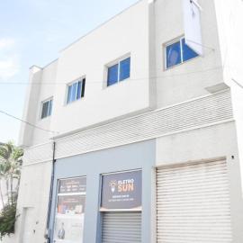 Apartamento quarto e sala em campo grande、カリアシカのホテル