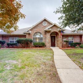 Games, Backyard & Patio: Spacious Home in Frisco, hotel v destinaci Frisco