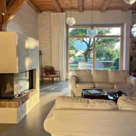 Converted Barn With A View In The Uckermark, hotel em Boitzenburg