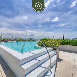 Luxury 3 BR Condo - Beach Access 1 Block Away, hotel en Bucerías