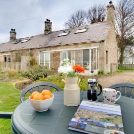 2 Bed in Berwick-upon-Tweed oc-nb678، فندق في Lowick