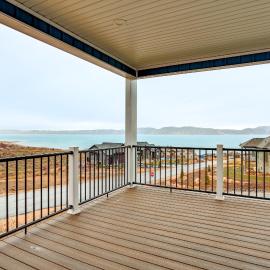 Hot Tub & Rec Room at Massive Bear Lake Home!, hotel in Garden City