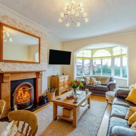 3 Bed in Lytham St. Annes oc-m30622