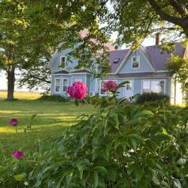 Garden View near Confederation Bridge and Beaches, hotel in Borden-Carleton