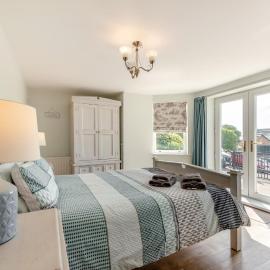 2 Bed in Tenby oc-b32277
