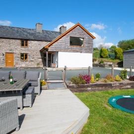 3 Bed in Machynlleth oc-bow321, Hotel in Cemmaes