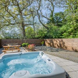 3 Bed in Bush oc-m31847