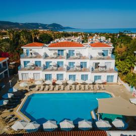 Greek Village - Latchi הכפר היווני - כשר, hotell i Póli Khrysokhoús