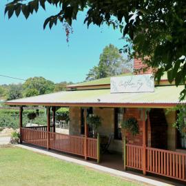 Curtain Fig Motel, hotel u gradu Yungaburra