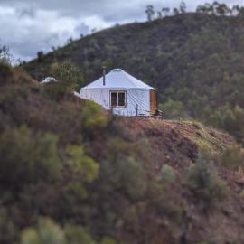 Cosy Nature Yurt Retreat in the Algarve Countryside