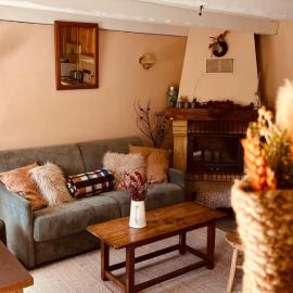 Grange pour 6 personnes avec studio indépendant, готель у місті Бей