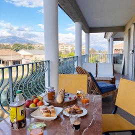 Appart cosy - Lumineux avec terrasse, Hotel in Borgo